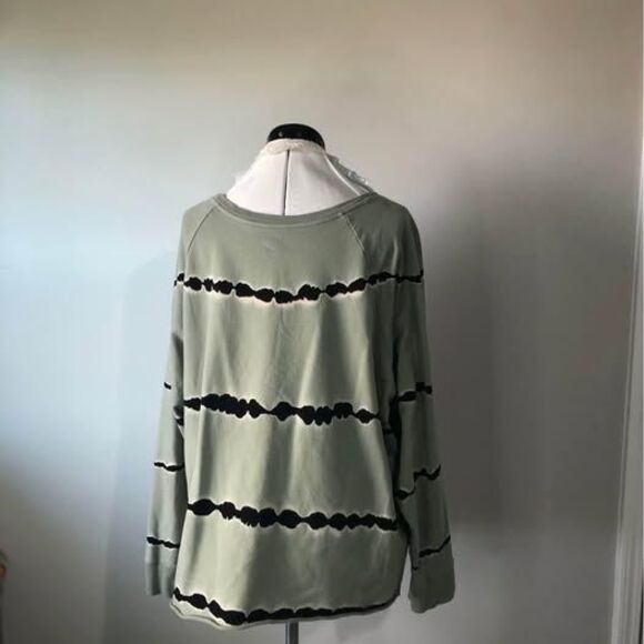 3X Torrid Womens Long Sleeve Blouse C5912 - Picture 2 of 5